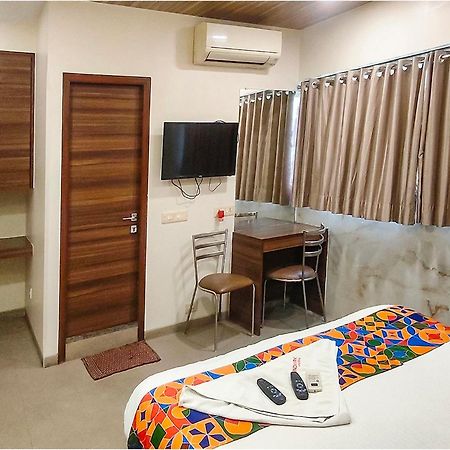 Fabhotel Landmark Residency - Nr Midc Turbhe Turambhe Экстерьер фото